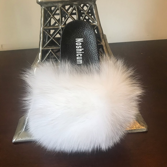 100% Raccoon Fur Slides - Picture 5 of 9